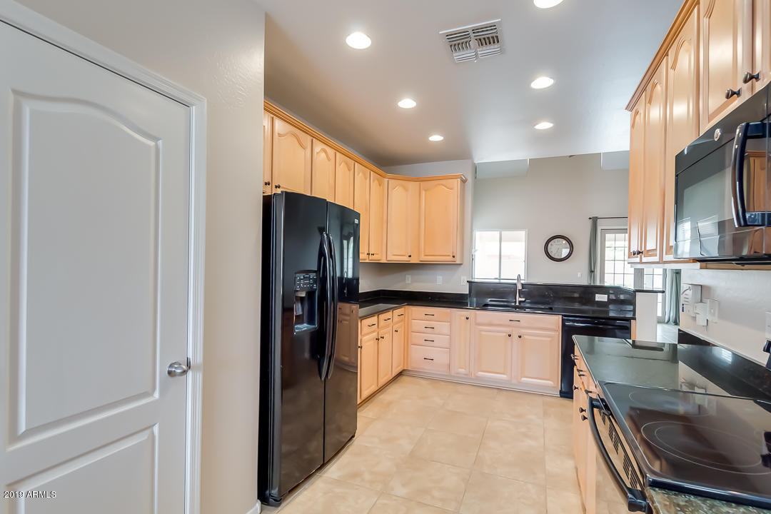 19216 North Lariat Road Maricopa, AZ 85138 - Photo 14 of 40 14-Lariat