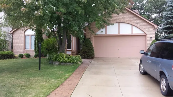 $2,750 | 456 Essex Drive, Rochester Hills, MI 48307