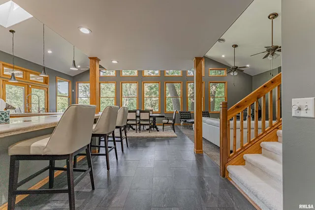 $339,000 | 18 Willow Lane, Lincoln, IL 62656