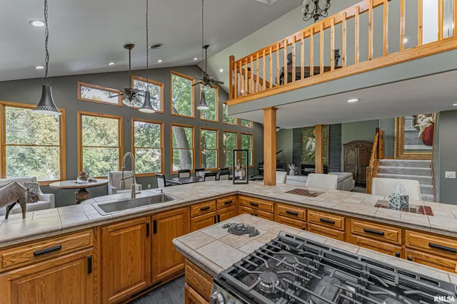 $339,000 | 18 Willow Lane, Lincoln, IL 62656