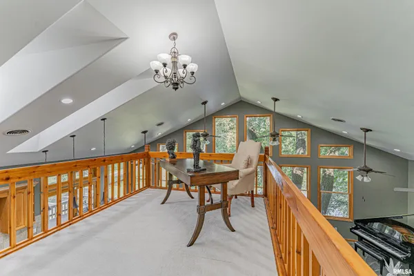 $329,000 | 18 Willow Lane, Lincoln, IL 62656