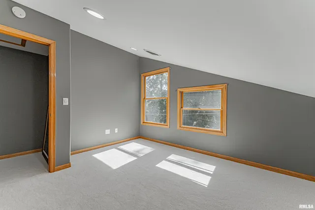 $339,000 | 18 Willow Lane, Lincoln, IL 62656