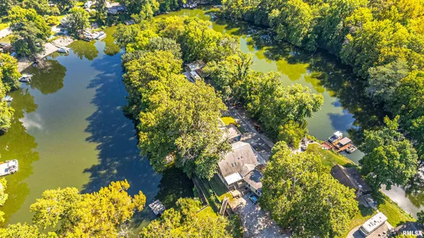 $329,000 | 18 Willow Lane, Lincoln, IL 62656