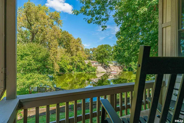 $339,000 | 18 Willow Lane, Lincoln, IL 62656