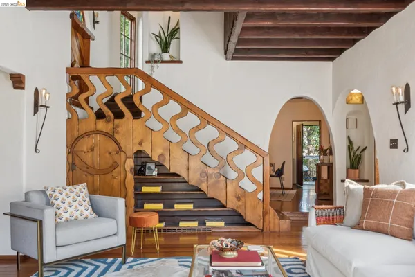 $848,000 | 19 Veteran Way, Oakland, CA 94602