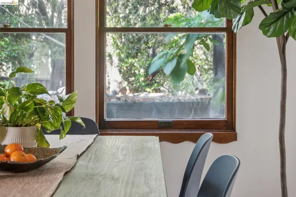 $848,000 | 19 Veteran Way, Oakland, CA 94602