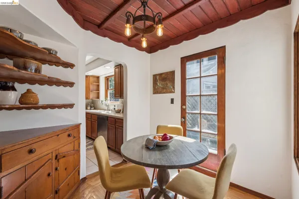 $848,000 | 19 Veteran Way, Oakland, CA 94602