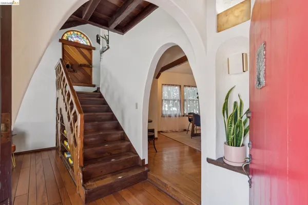 $848,000 | 19 Veteran Way, Oakland, CA 94602