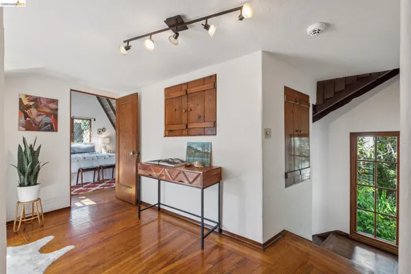 $848,000 | 19 Veteran Way, Oakland, CA 94602