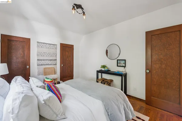 $848,000 | 19 Veteran Way, Oakland, CA 94602
