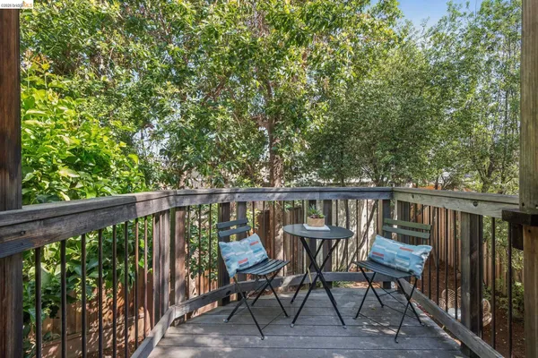 $848,000 | 19 Veteran Way, Oakland, CA 94602