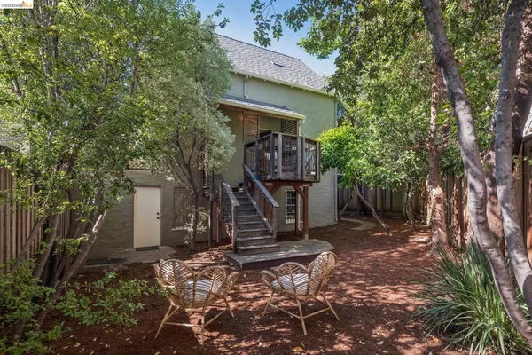$848,000 | 19 Veteran Way, Oakland, CA 94602
