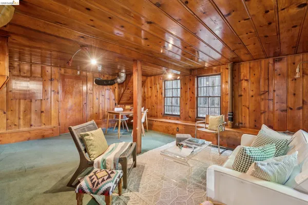 $848,000 | 19 Veteran Way, Oakland, CA 94602