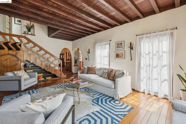 $848,000 | 19 Veteran Way, Oakland, CA 94602