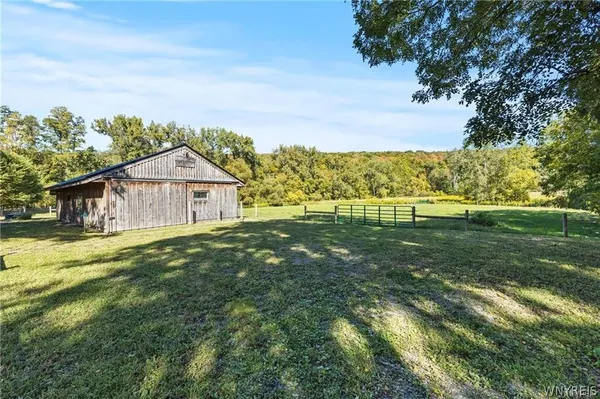 $628,800 | 5445 East Creek Road, Wales, NY 14139