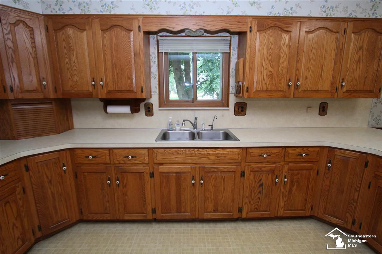 4601 Bluebush Road Monroe, MI 48162 - Photo 14 of 36