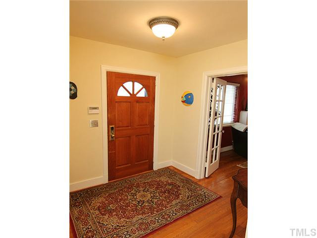 3015 Ruffin Street Raleigh, NC 27607 - Photo 3 of 25 a view of a hallway with bathroom