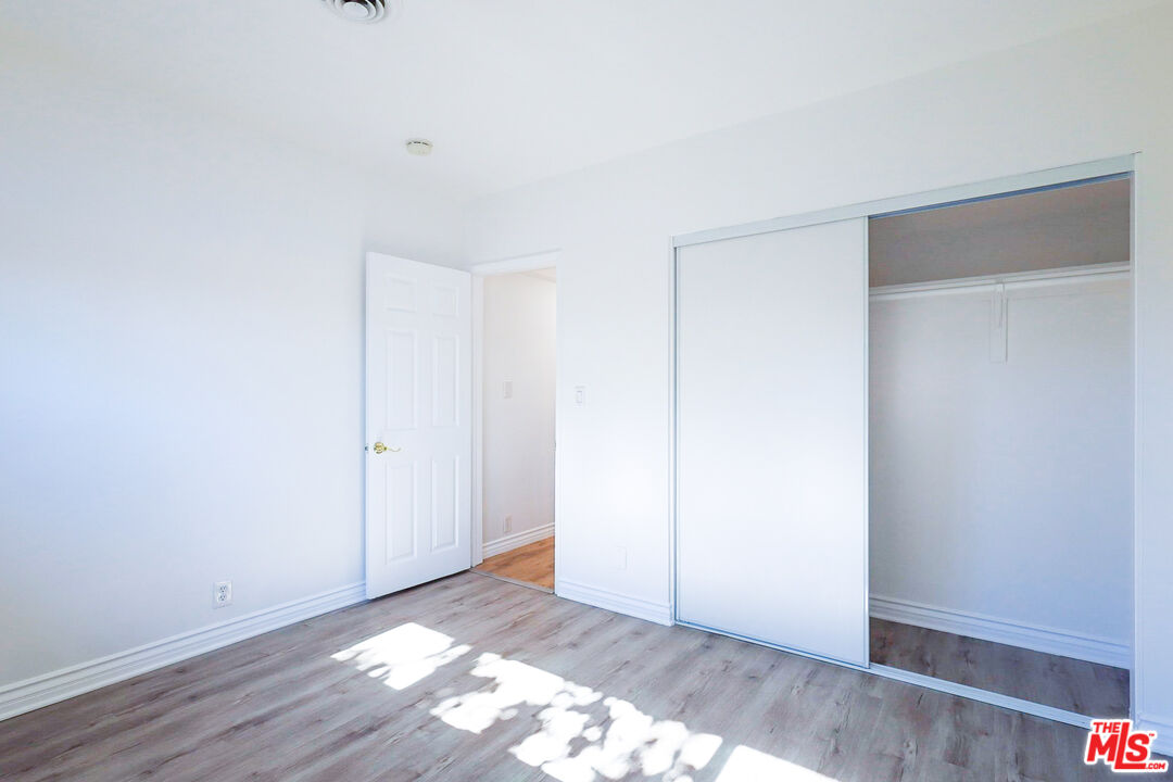 262 MacDonald Street Pasadena, CA 91103 - Photo 14 of 22 a view of an empty room