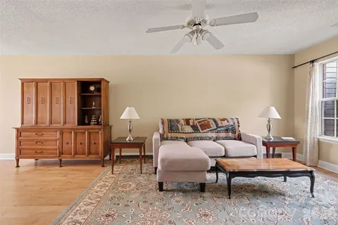 $189,000 | 9132 Charminster Court, Charlotte, NC 28269