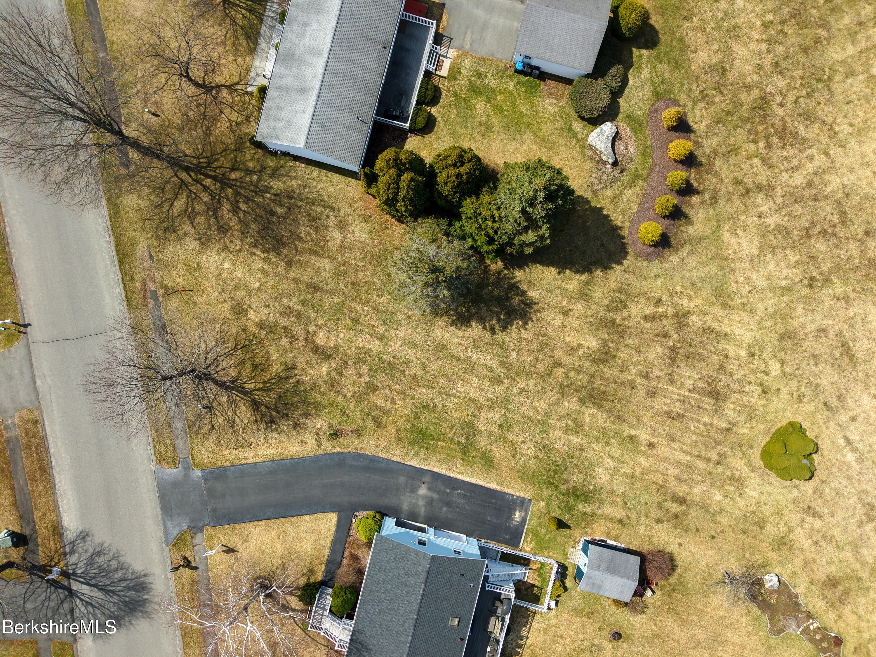 0 Faucett Lane Pittsfield, MA 01201 - Photo 4 of 6