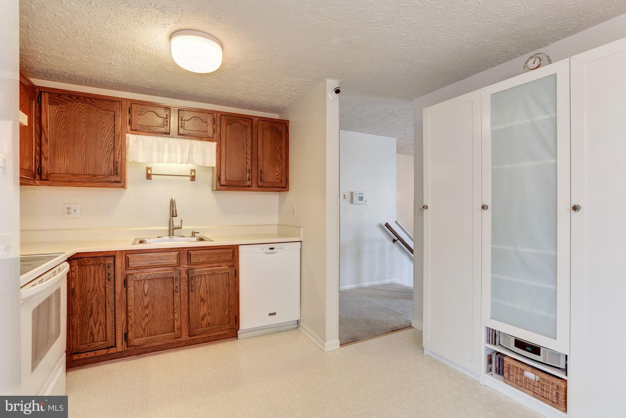 5136 Clifford Road Perry Hall, MD 21128 - Photo 11 of 21 Kitchen