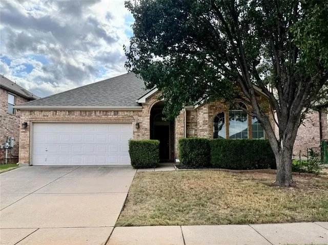 $1,995 | 2836 Thorncreek Lane, Fort Worth, TX 76177