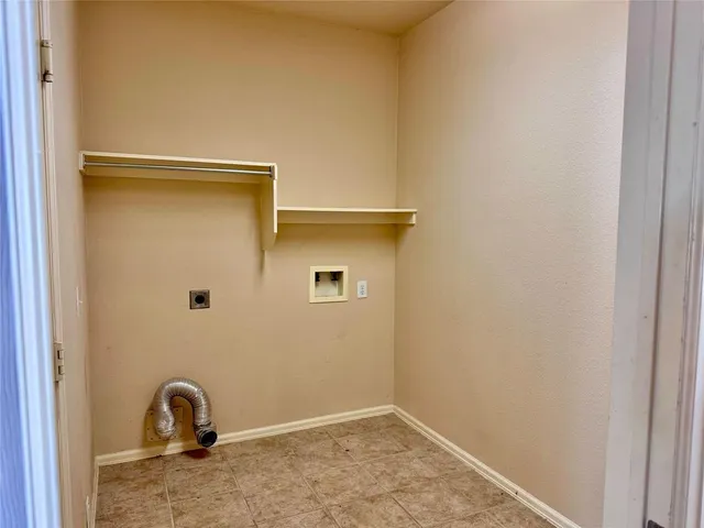 $1,995 | 2836 Thorncreek Lane, Fort Worth, TX 76177