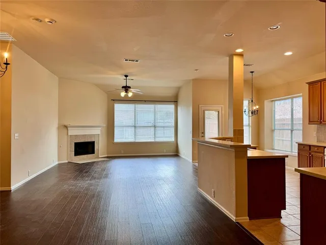 $1,995 | 2836 Thorncreek Lane, Fort Worth, TX 76177