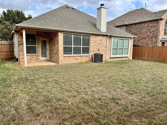 $1,995 | 2836 Thorncreek Lane, Fort Worth, TX 76177