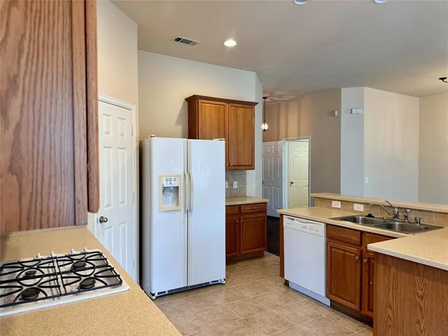 $1,995 | 2836 Thorncreek Lane, Fort Worth, TX 76177