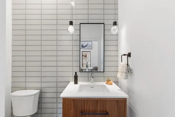 $2,895,000 | 160 Norfolk Street, Unit 1, Cambridge, MA 02139