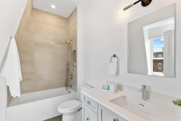 $2,895,000 | 160 Norfolk Street, Unit 1, Cambridge, MA 02139