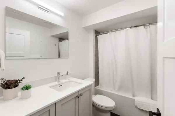 $2,895,000 | 160 Norfolk Street, Unit 1, Cambridge, MA 02139