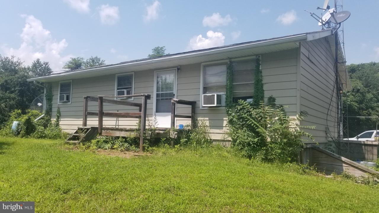272 County Rte 1/1 Berkeley Springs, WV 25411 - Photo 9 of 25 Exterior (General)