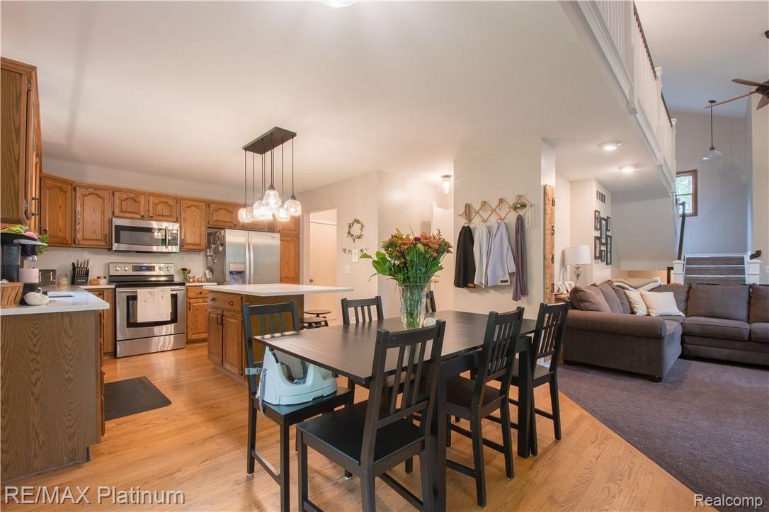 20155 Tipsico Lake Road Holly, MI 48442 - Photo 2 of 34 Kitchen
