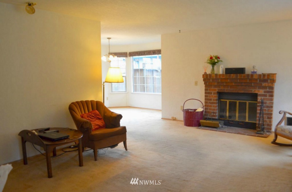 22702 12th Place West Bothell, WA 98021 - Photo 3 of 13