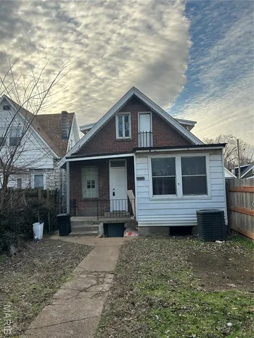 $155,000 | 2222 McCausland Avenue, St. Louis, MO 63143