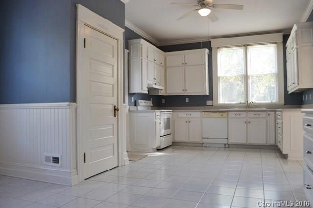 4462 Edgeland Road Edgemoor, SC 29712 - Photo 8 of 24 Gallery Image 8