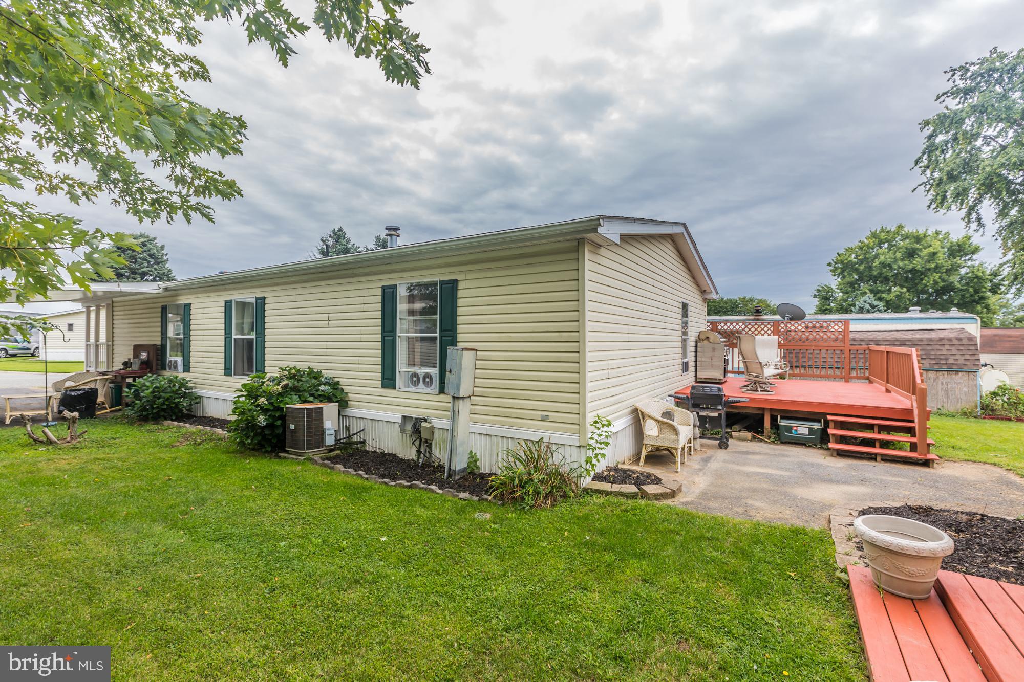 32 Ridgewood Manor Manheim, PA 17545 - Photo 16 of 17