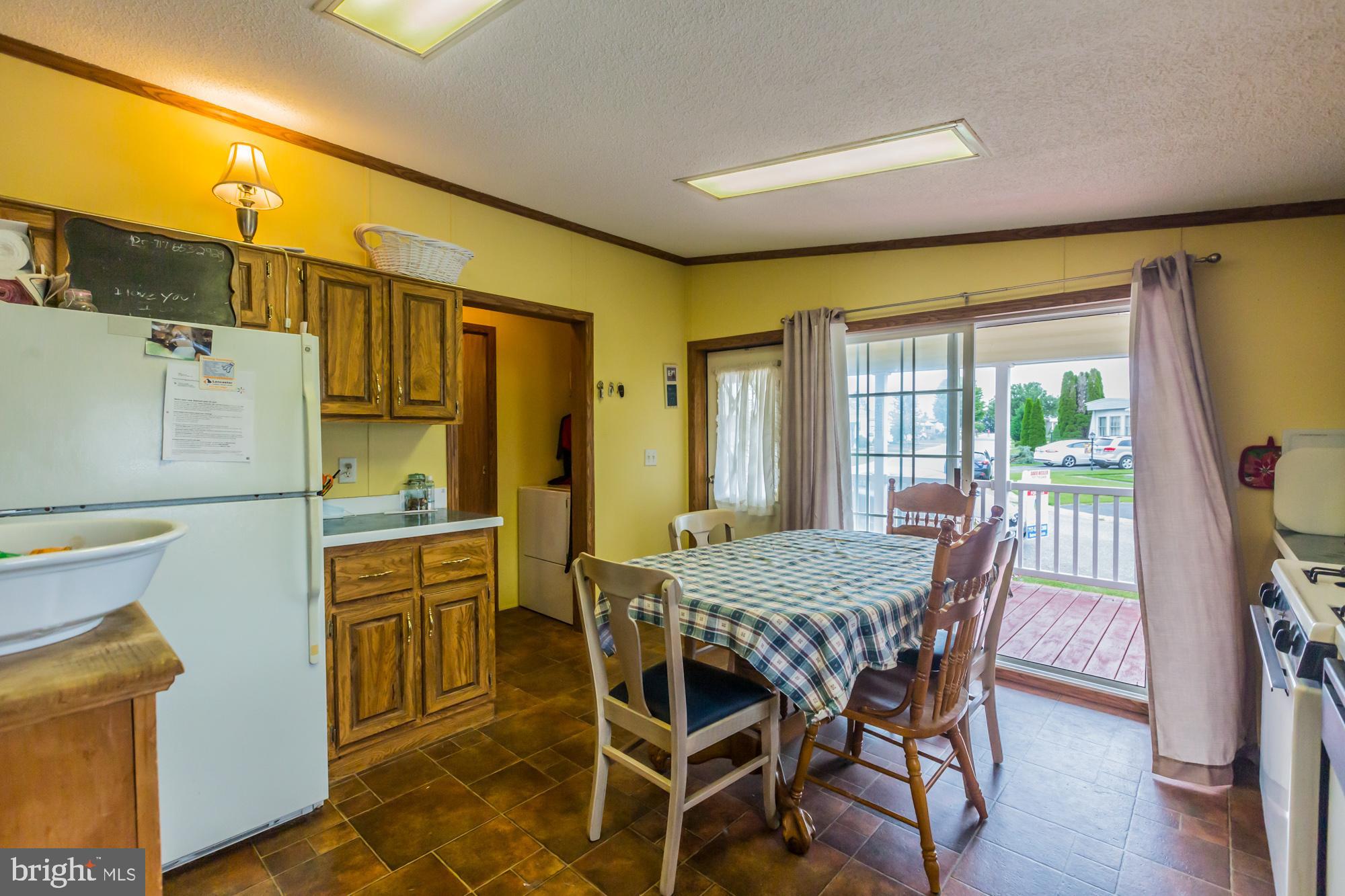 32 Ridgewood Manor Manheim, PA 17545 - Photo 5 of 17