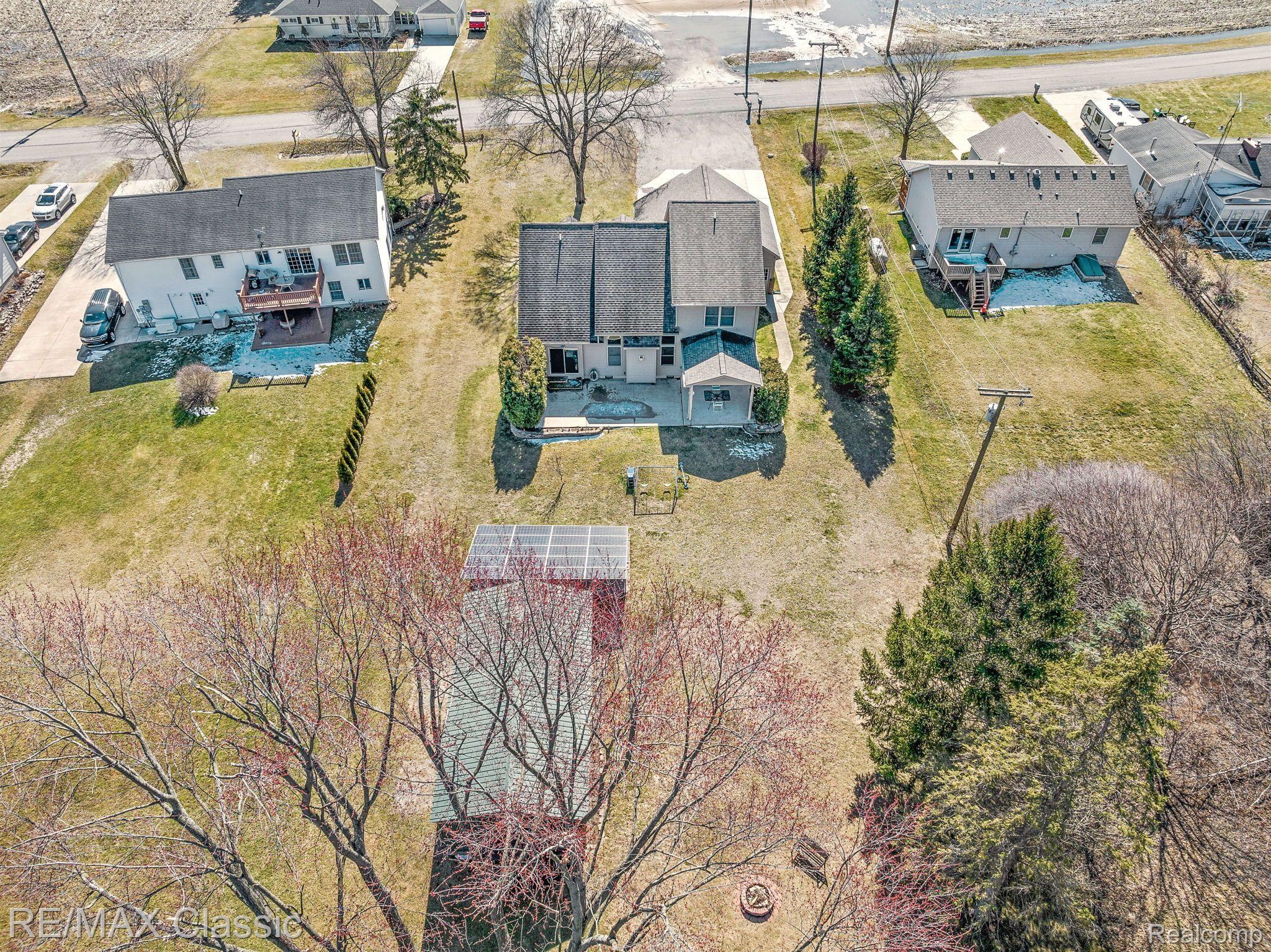 9388 Dixon Road Monroe, MI 48161 - Photo 32 of 35 Gallery Image 32