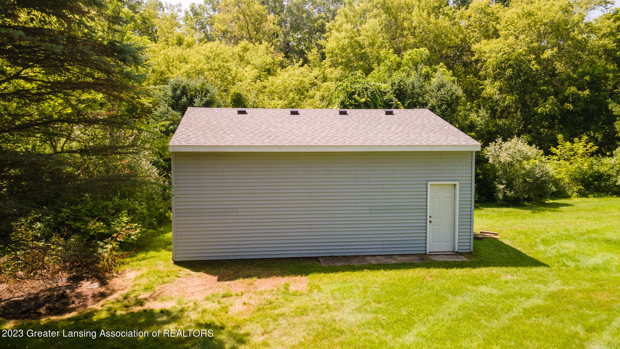 8756 Coleman Road Haslett, MI 48840 - Photo 31 of 37 8756_Coleman_BROCK-22