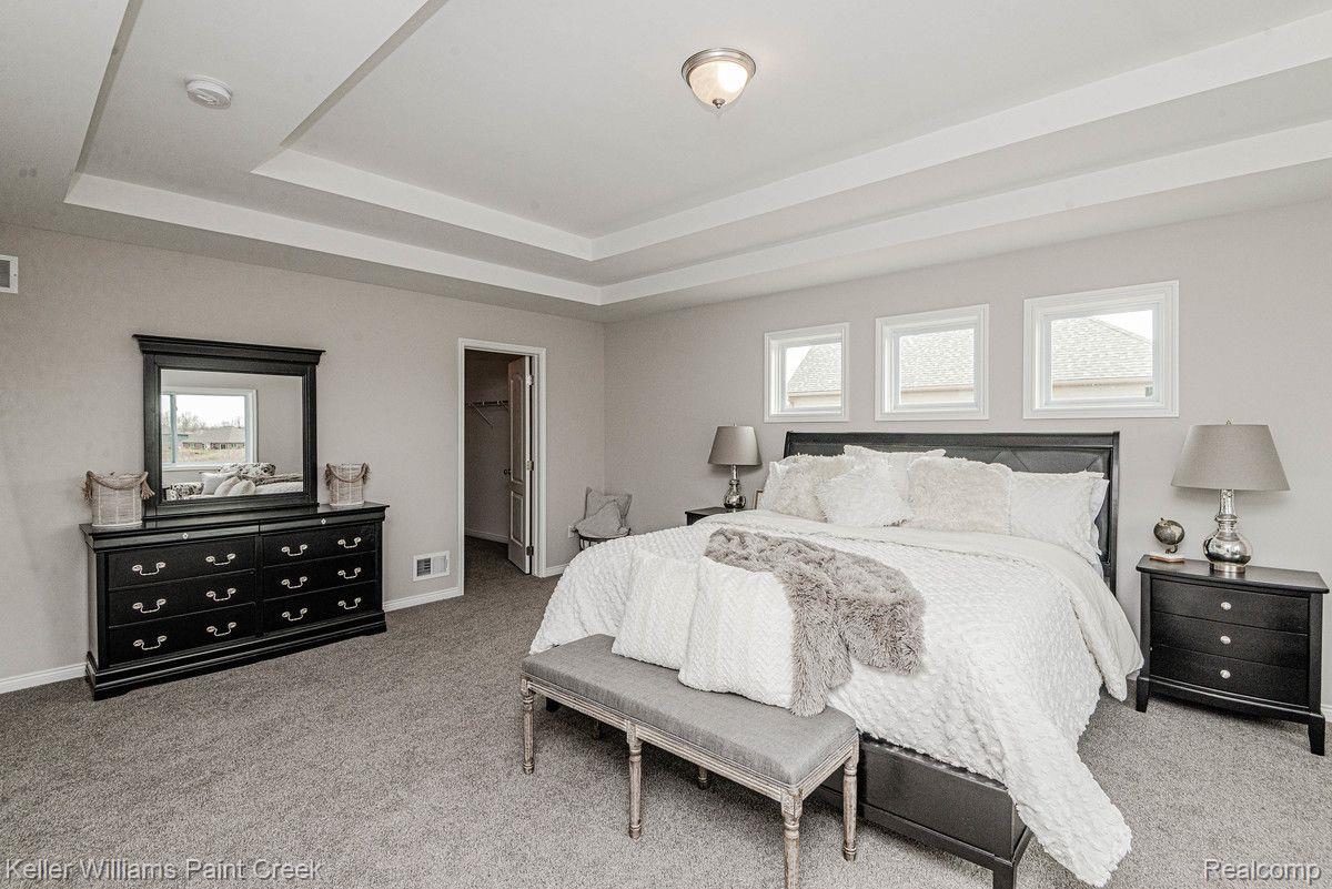 2204 Orpington Road Troy, MI 48083 - Photo 17 of 24 Gallery Image 17