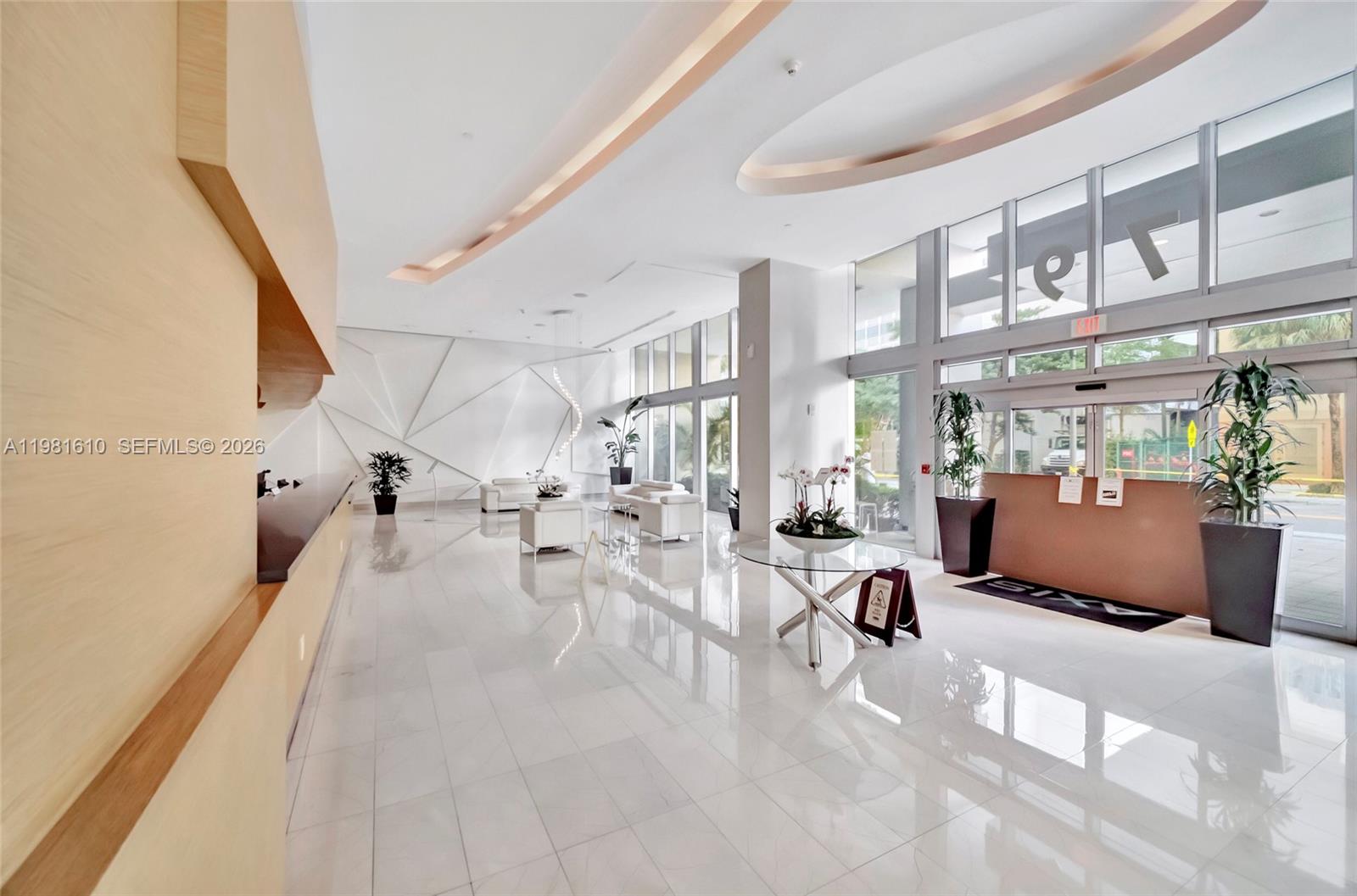 79 Southwest 12th Street, Unit 2201S Miami, FL 33130 - Photo 32 of 33