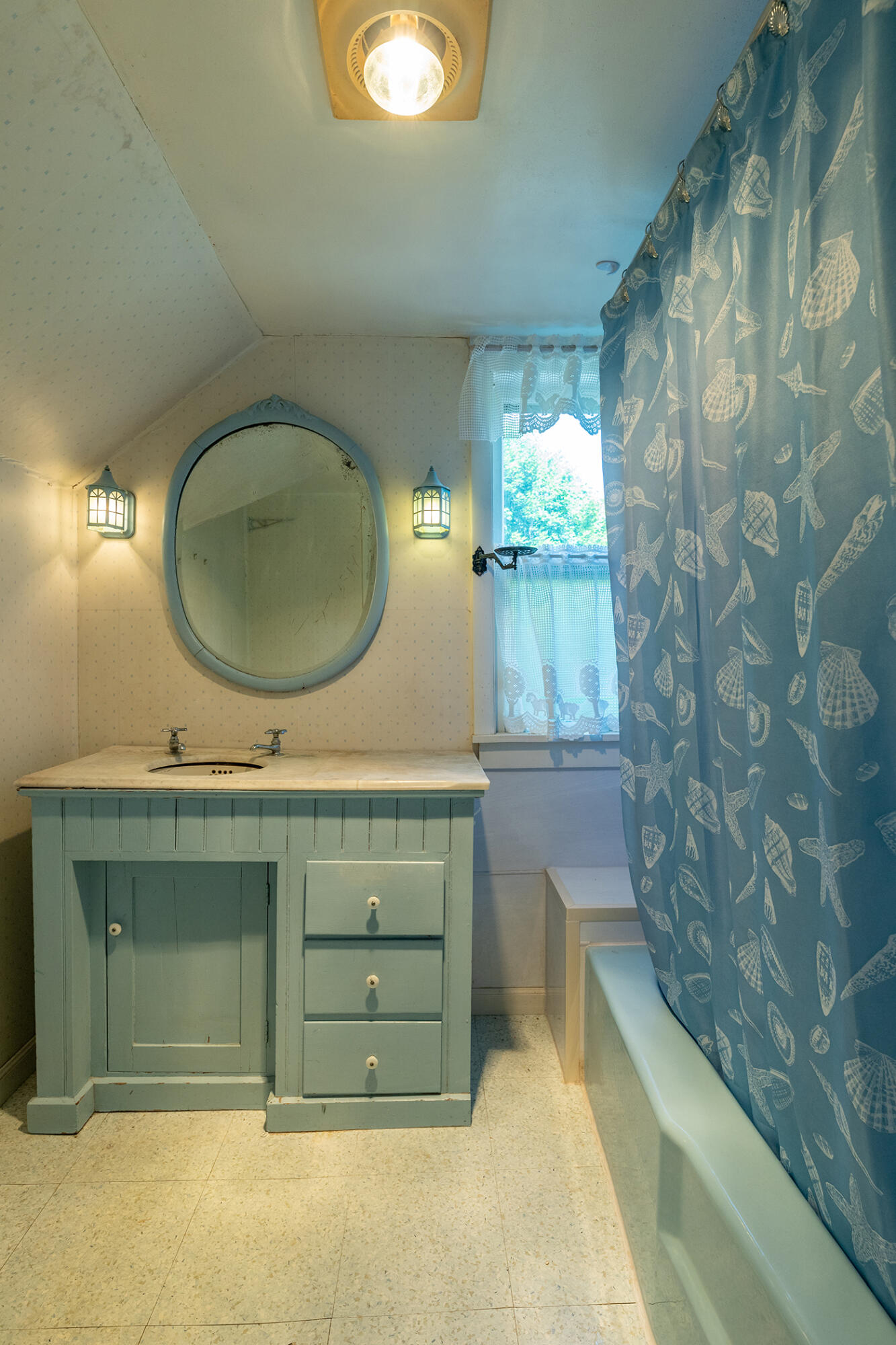 142 Oyster River Road Warren, ME 04864 - Photo 18 of 29 Bathroom