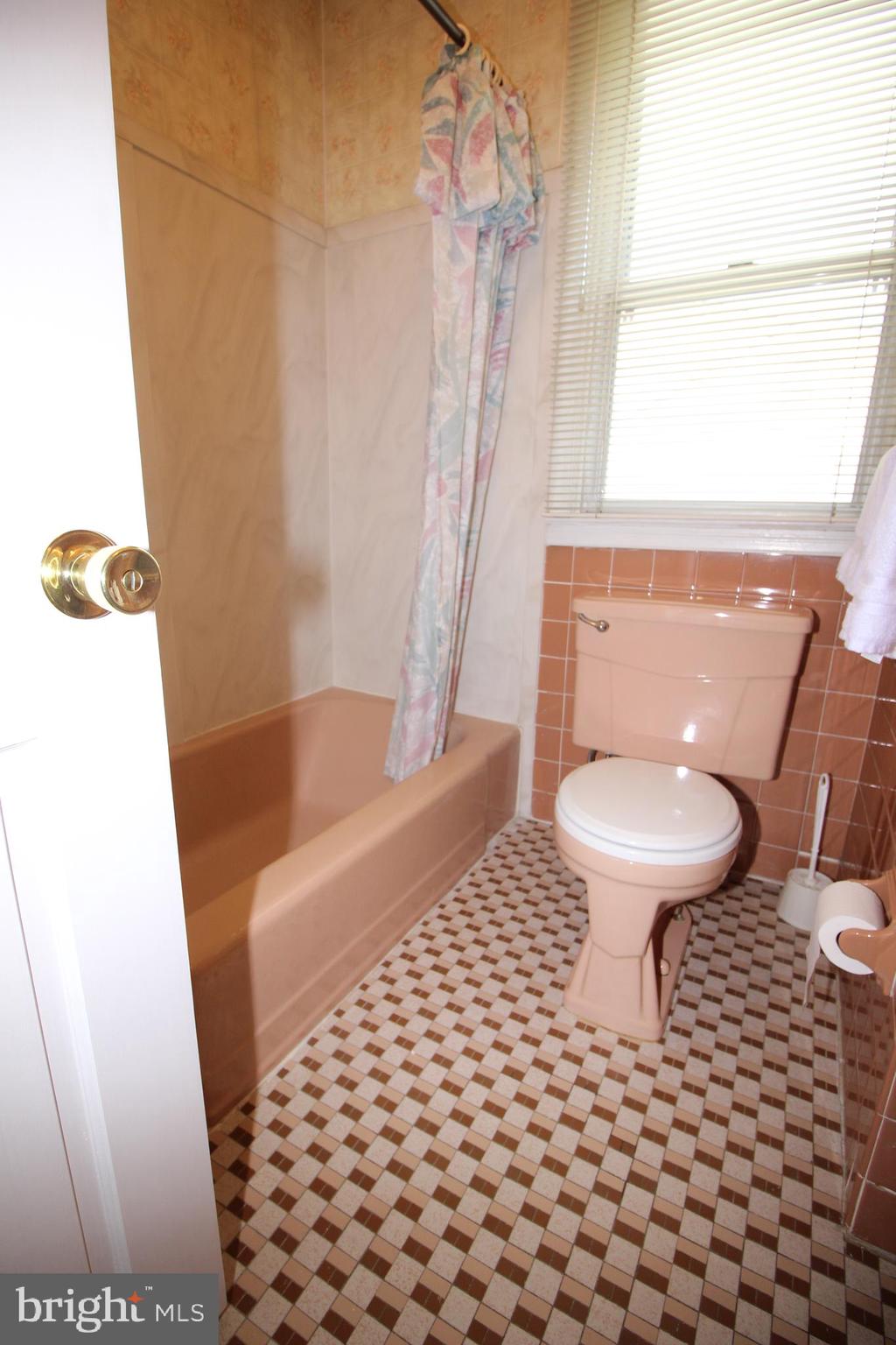 2914 Senak Road Abington, PA 19001 - Photo 21 of 44 Gallery Image 21