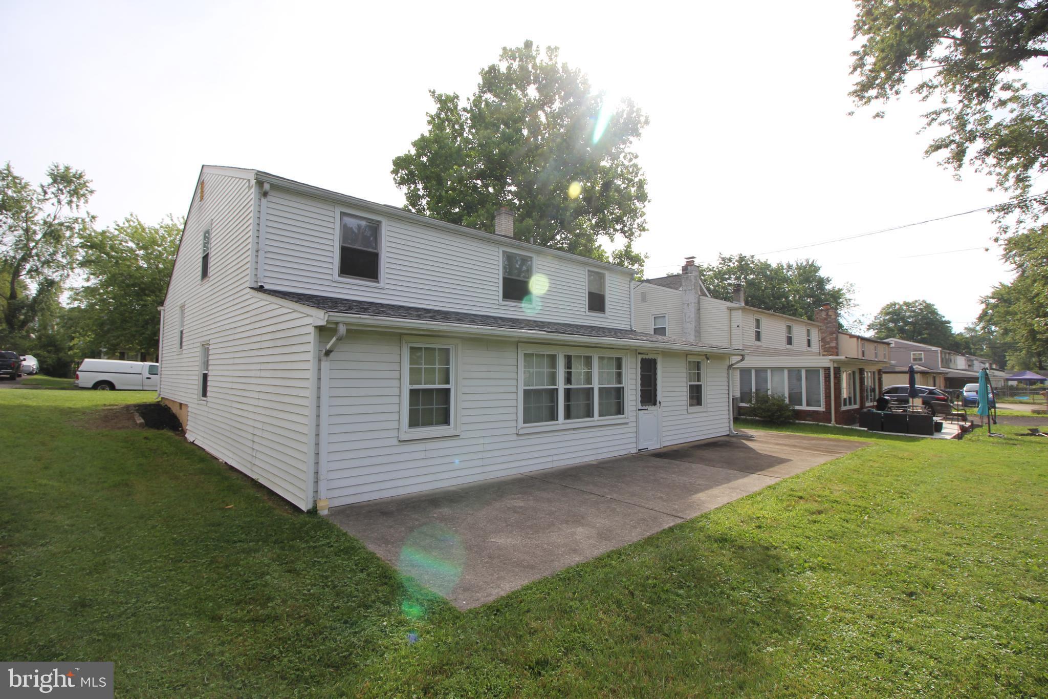 2914 Senak Road Abington, PA 19001 - Photo 4 of 44 Gallery Image 4
