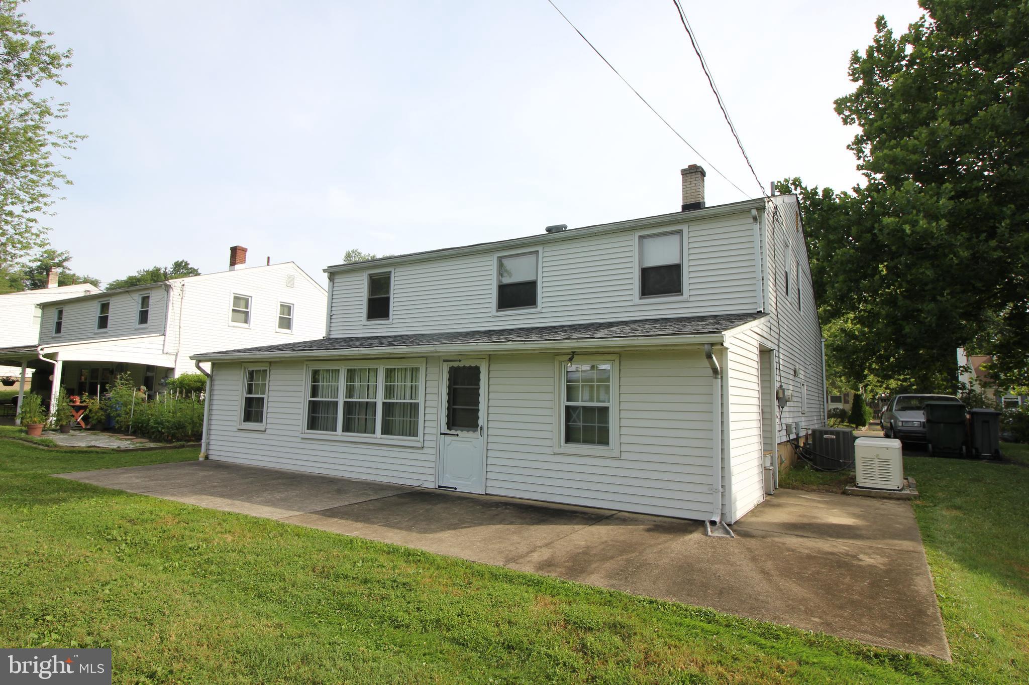 2914 Senak Road Abington, PA 19001 - Photo 5 of 44 Gallery Image 5