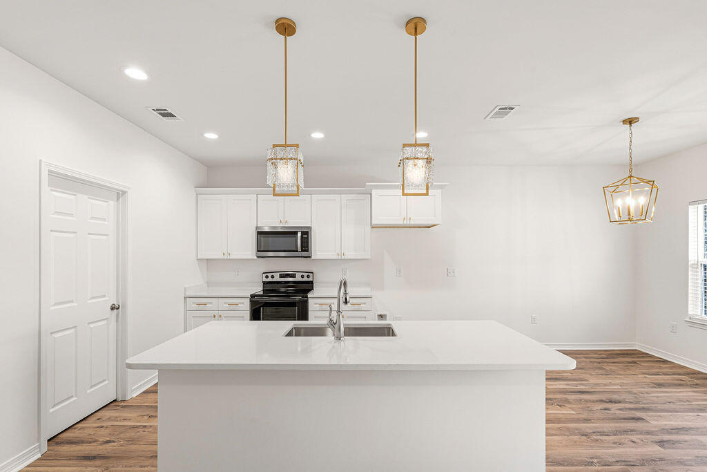 3810 Golden Acres Circle Crestview, FL 32539 - Photo 2 of 8 DSC04853