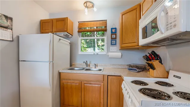 $189,000 | 127 Shorecrest Avenue, Camdenton, MO 65020